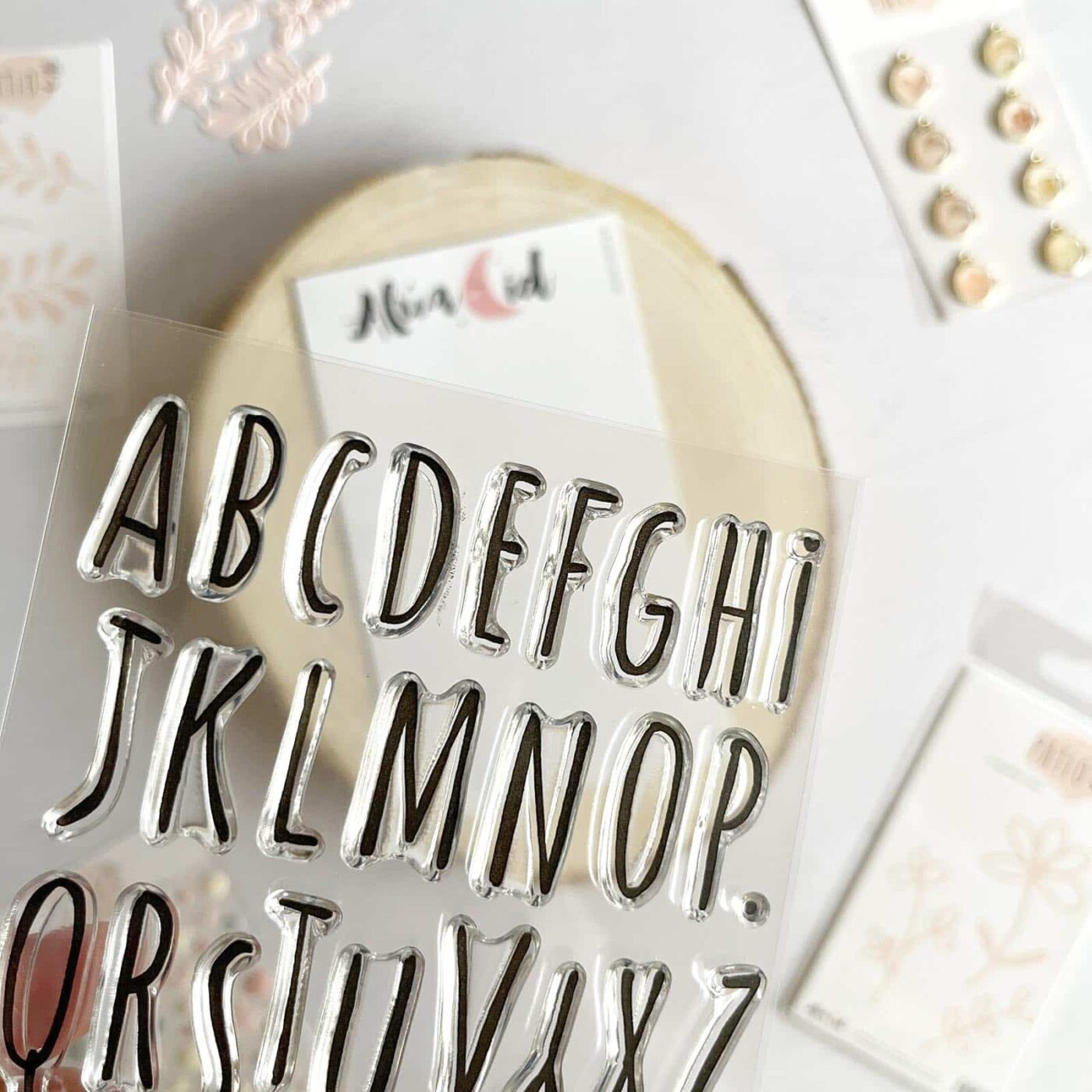 Set de sellos ABC alfabeto abecedario letras colección PATIO Alúa Cid scrapbooking La esquinita del scrap México