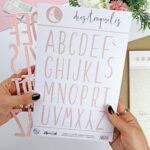 troqueles abecedario Ohana en la playa cajacadabra deluxe abril 2024 Alúa Cid scrapbooking 1