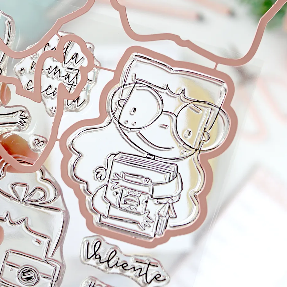 set de sellos y troqueles esmivida colección Sea lo que sea Alúa Cid scrapbooking 4